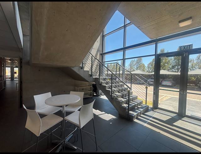 441M² OFFICE TO LET IN BLACKHEATH INDUSTRIAL